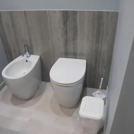 La Nuit Bed & Breakfast 3*