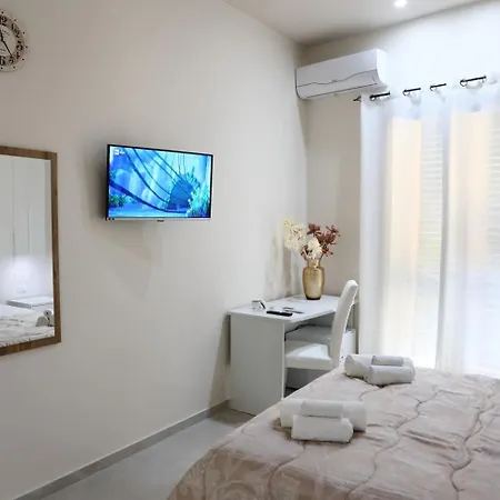 La Nuit Bed & Breakfast
