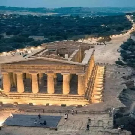 La Nuit Oda ve Kahvaltı Agrigento