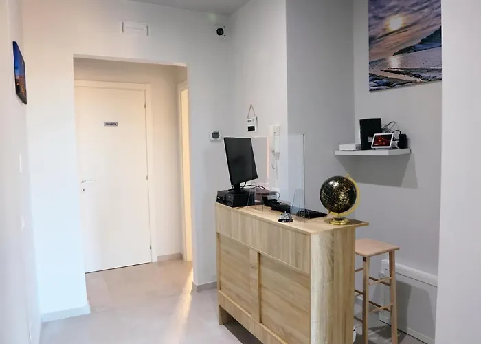 La Nuit Frühstückspension 3*